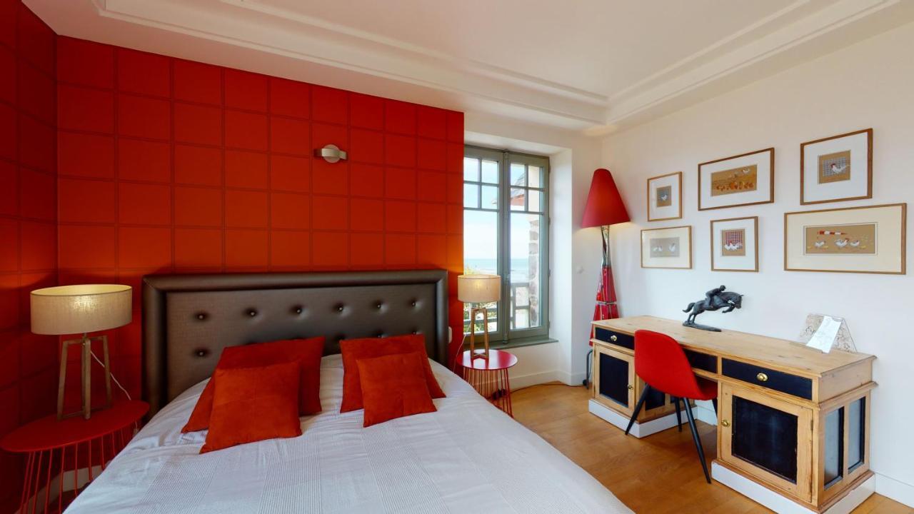 Les Roches Grises, Luxueuse Villa Face Mer, 4Etoiles, Spa Et Jardin Panoramique, Societe La Clef Decamp Γκρανβίλ Εξωτερικό φωτογραφία
