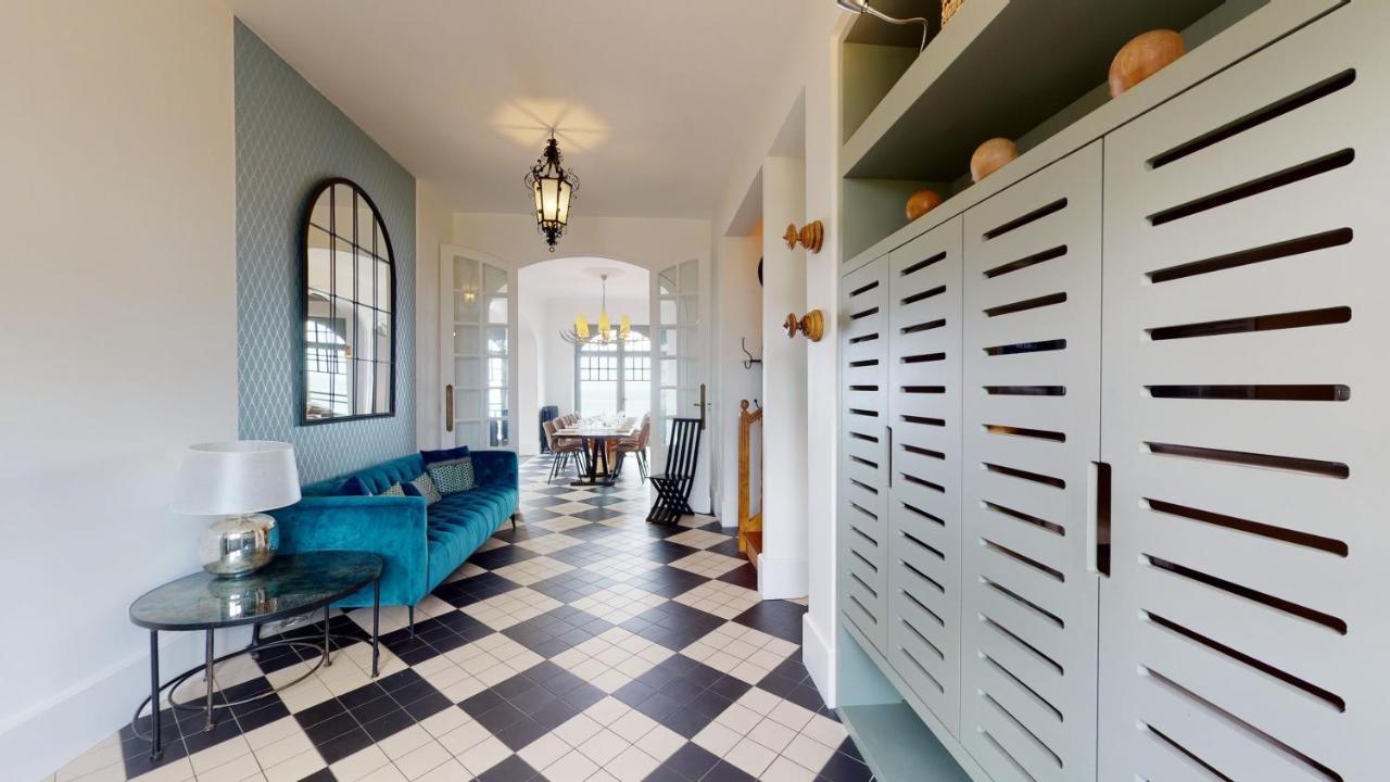 Les Roches Grises, Luxueuse Villa Face Mer, 4Etoiles, Spa Et Jardin Panoramique, Societe La Clef Decamp Γκρανβίλ Εξωτερικό φωτογραφία