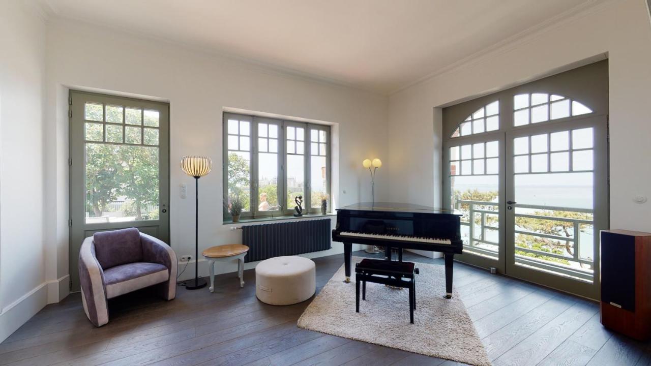 Les Roches Grises, Luxueuse Villa Face Mer, 4Etoiles, Spa Et Jardin Panoramique, Societe La Clef Decamp Γκρανβίλ Εξωτερικό φωτογραφία