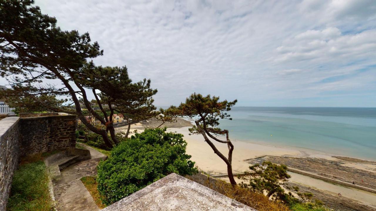 Les Roches Grises, Luxueuse Villa Face Mer, 4Etoiles, Spa Et Jardin Panoramique, Societe La Clef Decamp Γκρανβίλ Εξωτερικό φωτογραφία