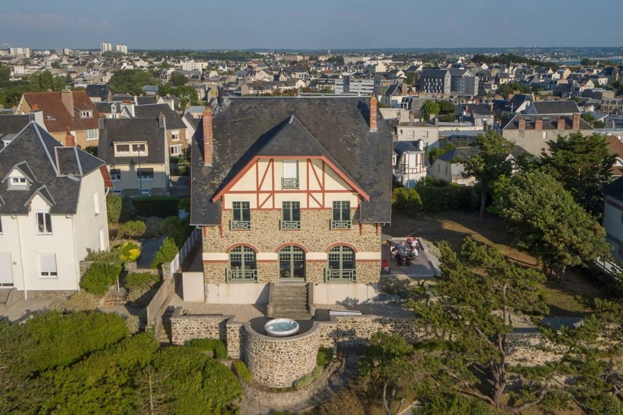 Les Roches Grises, Luxueuse Villa Face Mer, 4Etoiles, Spa Et Jardin Panoramique, Societe La Clef Decamp Γκρανβίλ Εξωτερικό φωτογραφία