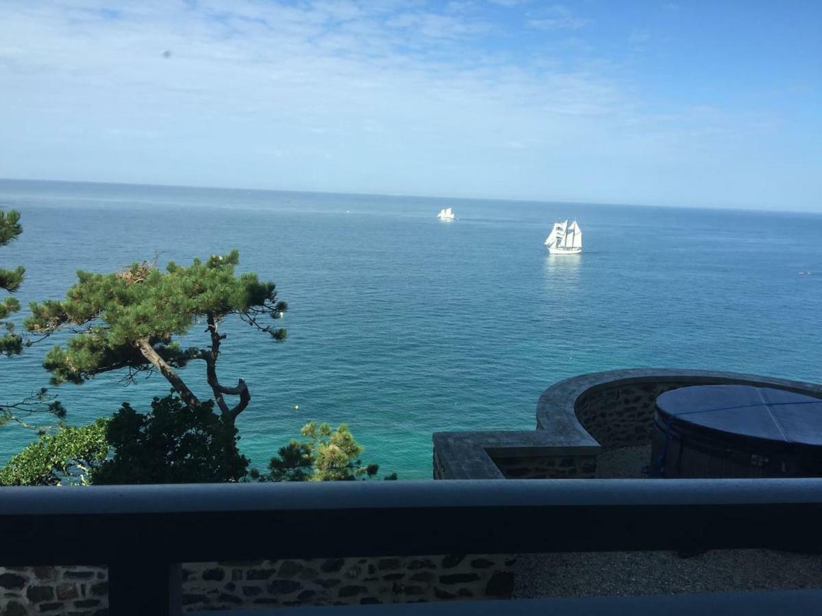 Les Roches Grises, Luxueuse Villa Face Mer, 4Etoiles, Spa Et Jardin Panoramique, Societe La Clef Decamp Γκρανβίλ Εξωτερικό φωτογραφία